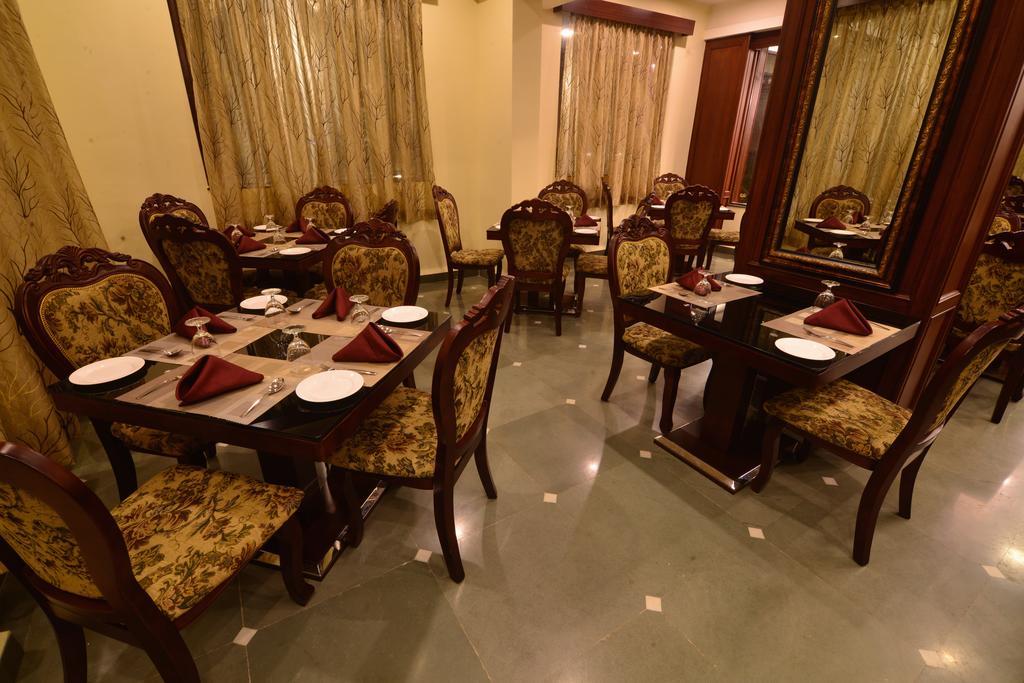 Seasons Hotel & Spa Margao Exterior foto